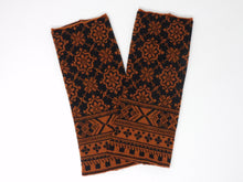 画像をギャラリービューアに読み込む, ハンドウォーマー クラシック柄 No.1005-4 ブラック×オレンジ