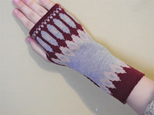 画像をギャラリービューアに読み込む, 3色ジャガードハンドウォーマー ロピ柄 品番:1004-1 チャコールミント