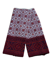 画像をギャラリービューアに読み込む, ハンドウォーマー 【花柄 赤系サシ色】 No.1005-1